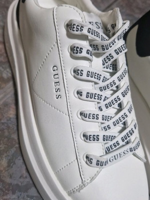Guess Elba sneakers new, size 42, black and white