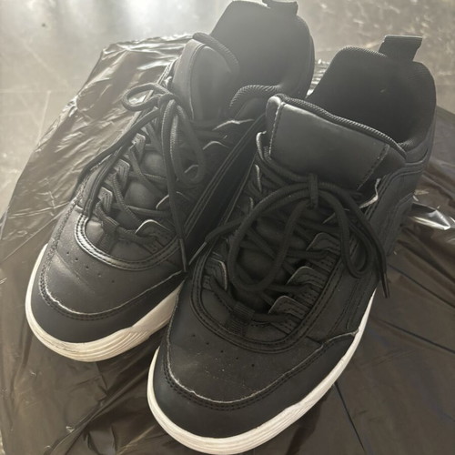 Sneakers and sandals women's size 37 like new, pack of 3 black