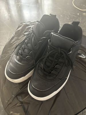 Sneakers and sandals women's size 37 like new, pack of 3 black