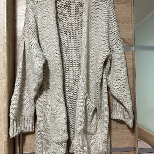 Luigi knitted cardigan like new, with pockets, white