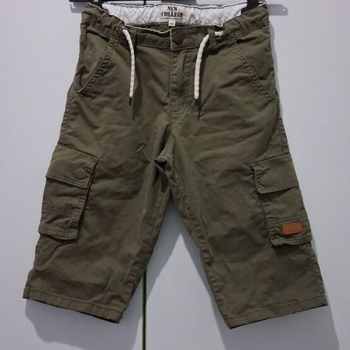 Cargo shorts kids khaki New College like new, age 12