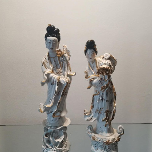Japan figurine set used, porcelain with gold decoration