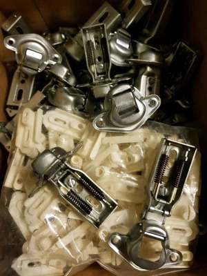 Cabinet hinges with double spring, pack of 10, new with pads