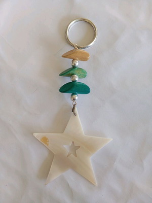 Star keychain with green stones