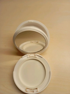 Compact mirror with powder sponge case like new