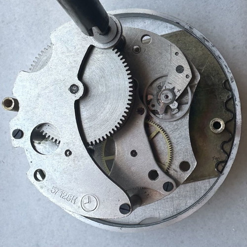 Molnija Cast Iron Vintage Mechanical Clock 15 Jewels Like New