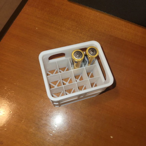 AA battery case in beer crate shape new