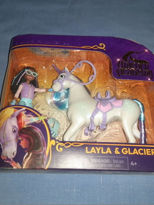 Κούκλα Unicorn Academy Layla and Glacier καινούργια