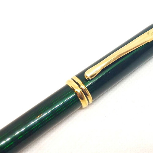 Cross Townsend Marble Green Lacquer fountain pen, 14kt 585 medium nib