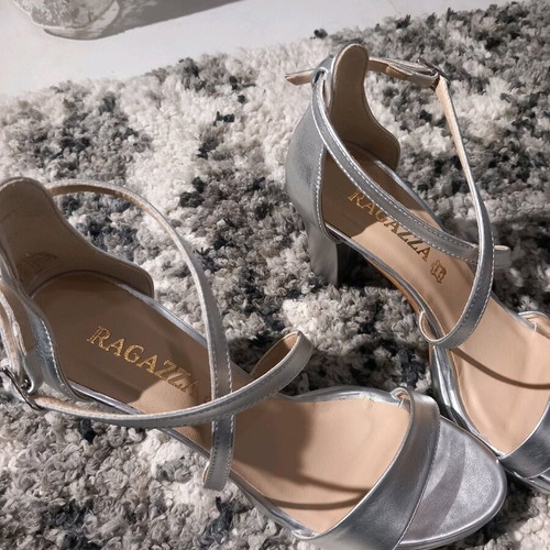 Ragazza 41 silver leather heels like new