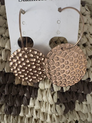 Earrings new, pink and gold tone