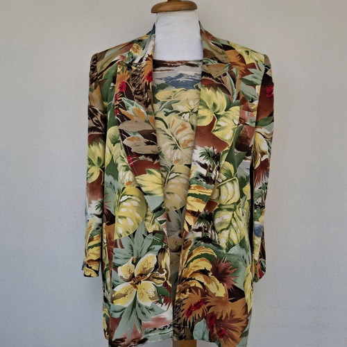 Stephania jacket and top like new, yellow