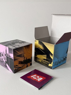 Art cube ICA Boston like new, cardboard