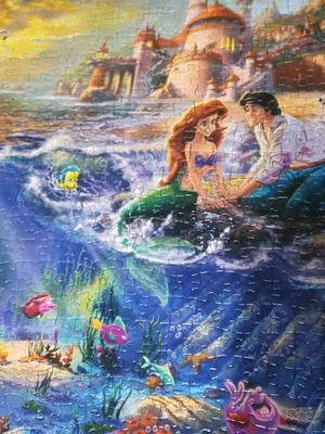 Puzzle 1000 pieces like new with The Little Mermaid Ariel