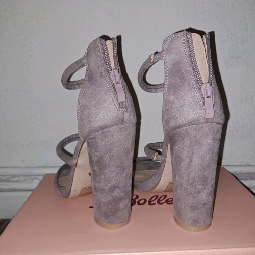 Purple castor pumps like new, size 36, 12 cm heel