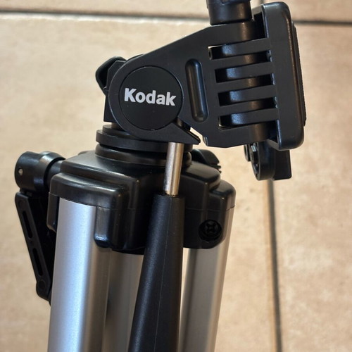 Kodak tripod like new