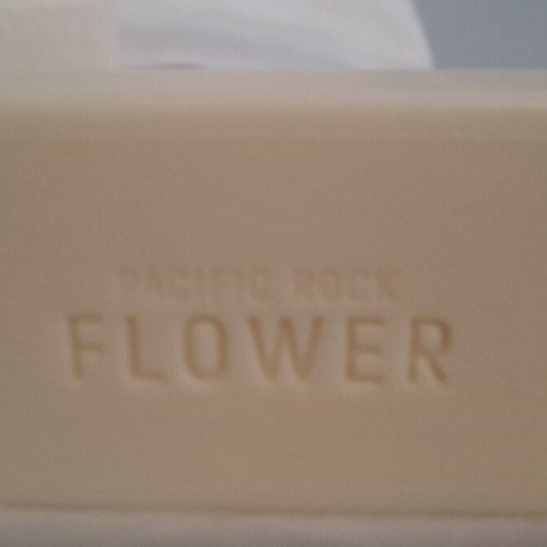 Goldfield & Banks Pacific Rock Flower scented soap new