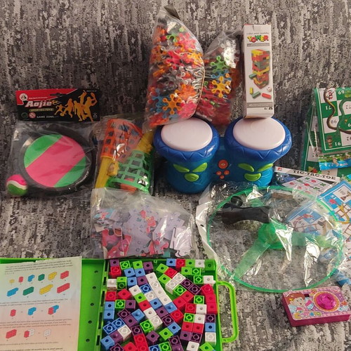 Toys used, various types