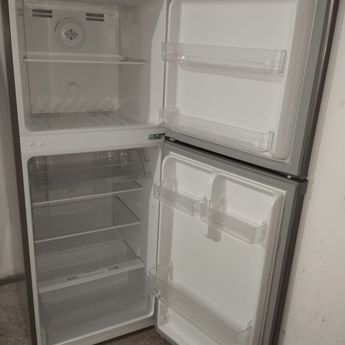 Eskimo no frost inox refrigerator
