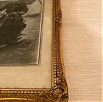  Παλιά χειροποίητη επιχρυσομενη κορνίζα με φωτογραφία μοτοσυκλετιστή εποχής