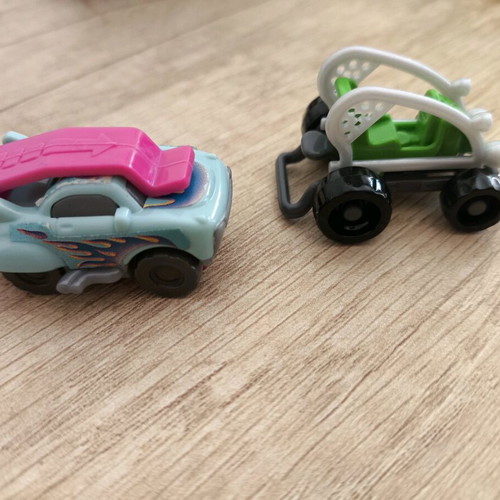 Small toys from Kinder like new