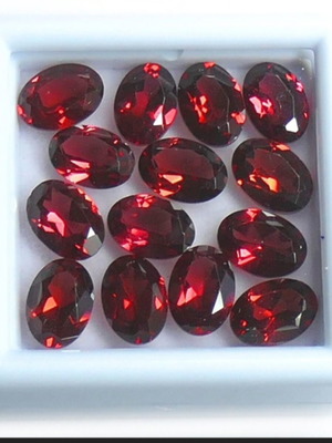 Red Garnet Afrika 14 Pieces New, Pyrope-Almandine Oval Cut
