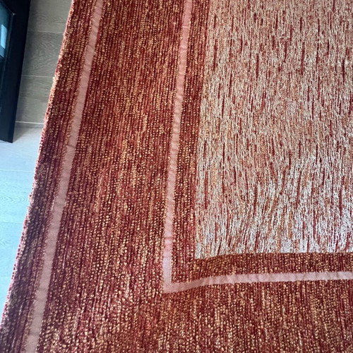Throw blanket red and gold like new, 1.65 x 1.80 m