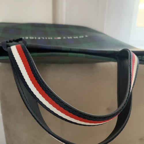 Shopper bag Tommy Hilfiger new, height 38cm, magnetic closure