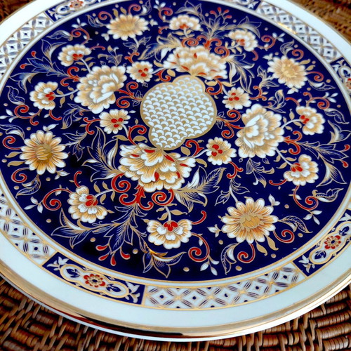 Porcelain wall plate 24K Gold, blue and gold floral