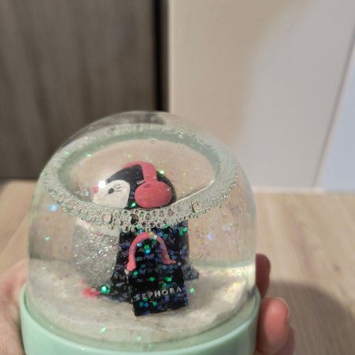 Sephora Snow Globe Penguin like new