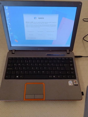 Sony Vaio Core2 13" laptop used, 2GB RAM, 230GB HDD, Linux Q4OS