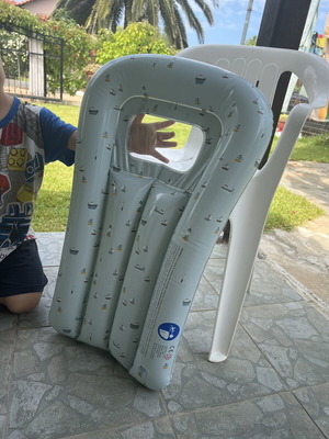 Children's beach mattress like new, height 67 cm