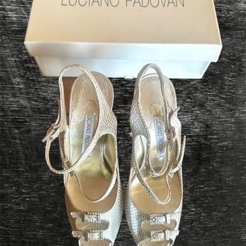Luciano Padovan women's sandals new, size 39, silver