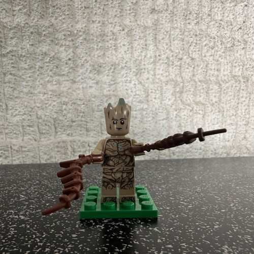 Lego Marvel Groot Teen Groot Dark Tan minifigure like new