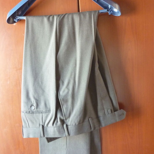 Reporter men's suit black-gray No 50 100% wool like new