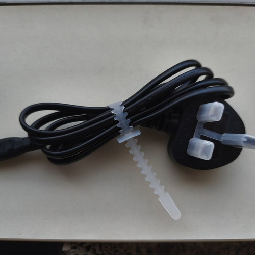Figure-8 (IEC C7) Power Cable with UK Plug new, 1.5 m