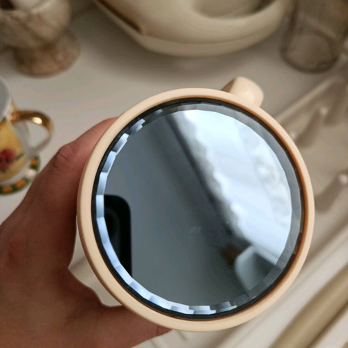Mug with screw-on mirror lid like new, Christmas design