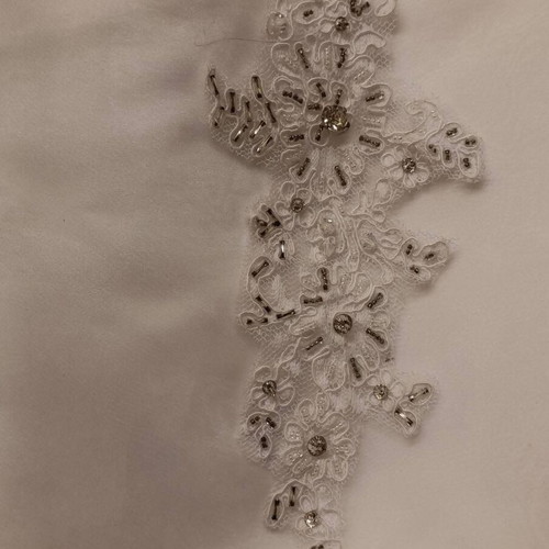 Wedding dress new white size M-L with alteration option