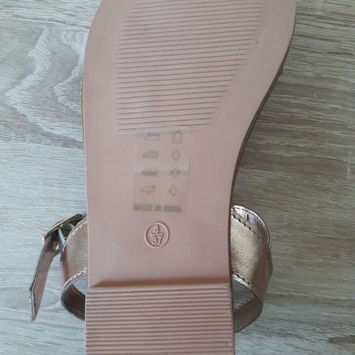 Dorothy Perkins flat sandals rose gold size 37 like new