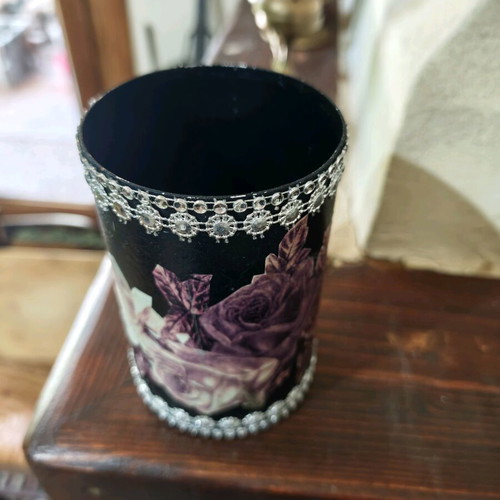 DIY pencil holder-jar with roses on black background like new