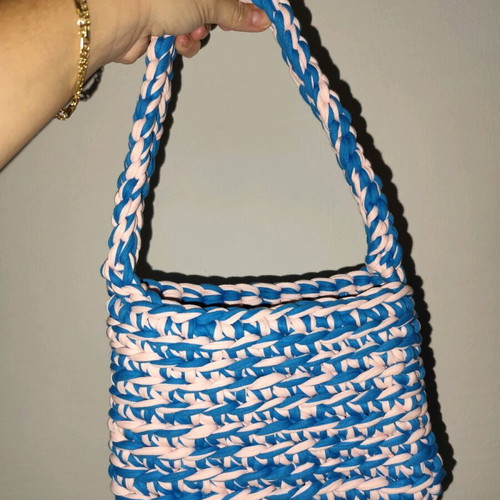 Crochet shoulder bag made of mako yarn blue-pink new
