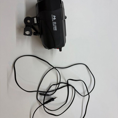 Falcon Eyes SS-150B studio flash