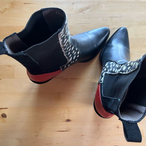 Black leather Vavoulas boots used, size 36