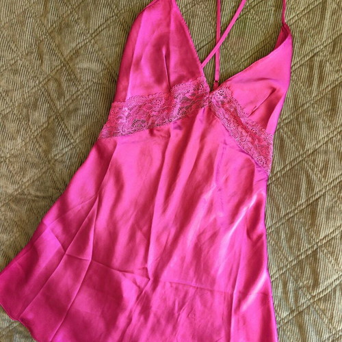 Hunkemöller satin and lace nightdress like new, pink, size M