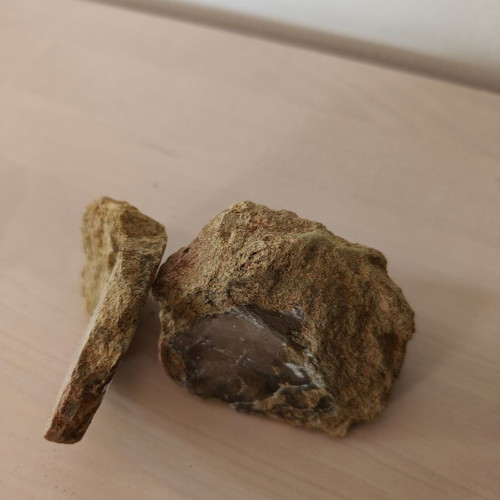 Mineral stone like new