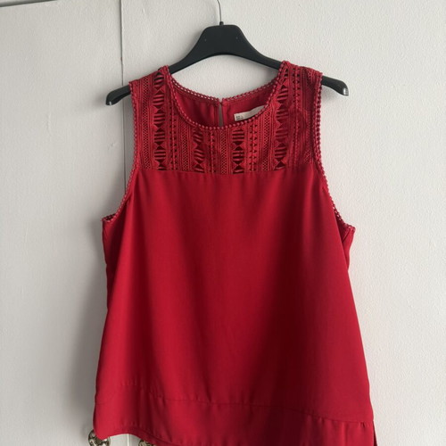 Sfera sleeveless red top