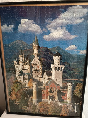 Decorative puzzle Neuschwanstein Castle in 50x70 frame, new