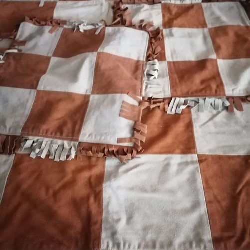 Tablecloth and 2 pillowcases new, retro