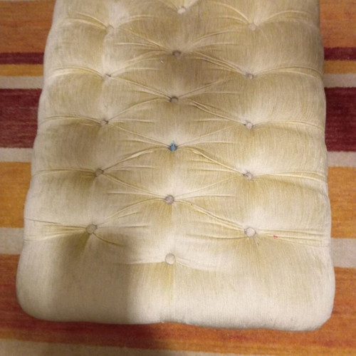 Auxiliary seat used in good condition