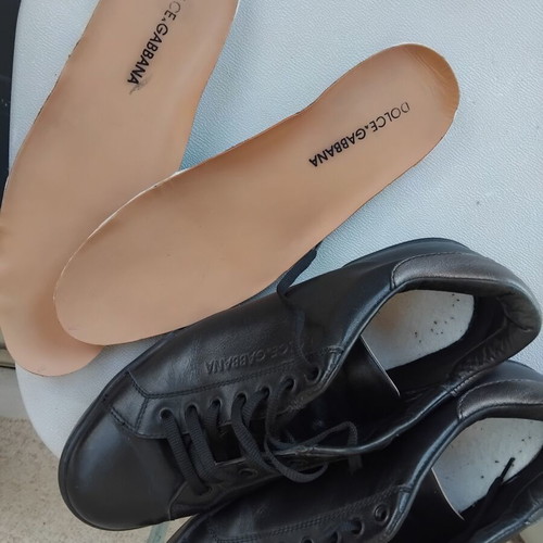 Dolce & Gabbana black leather sneakers like new